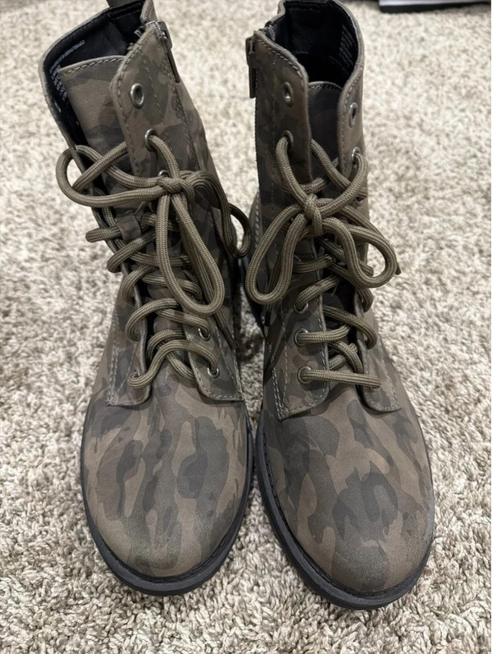 Time and Tru Women’s Size 8 Camo Lace-Up Combat Ankle Boots Side Zip Olive Green